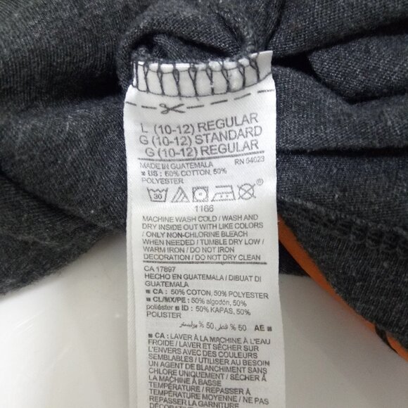 "Old Navy" Collectabilitees" Snoopy, Halloween, Short Sleeved Older Kids T-Shirt - Picture 4 of 5